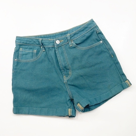 SHEIN green high waisted cuffed denim shorts - Picture 1 of 5